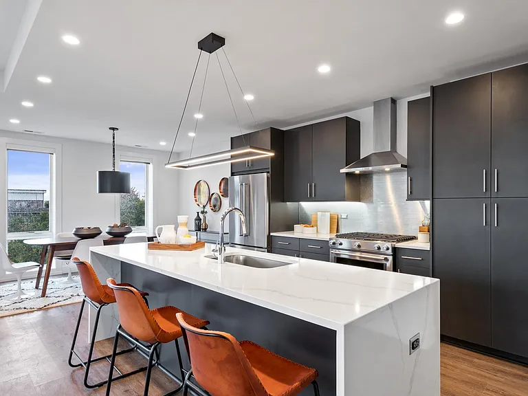 1901 N Halsted St #4B — Photo 2