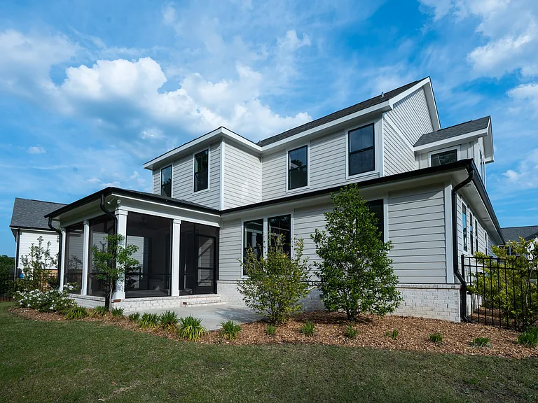 8249 Winding Creek Cir — Photo 35