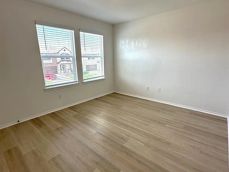 4469 Acerno St — Photo 14