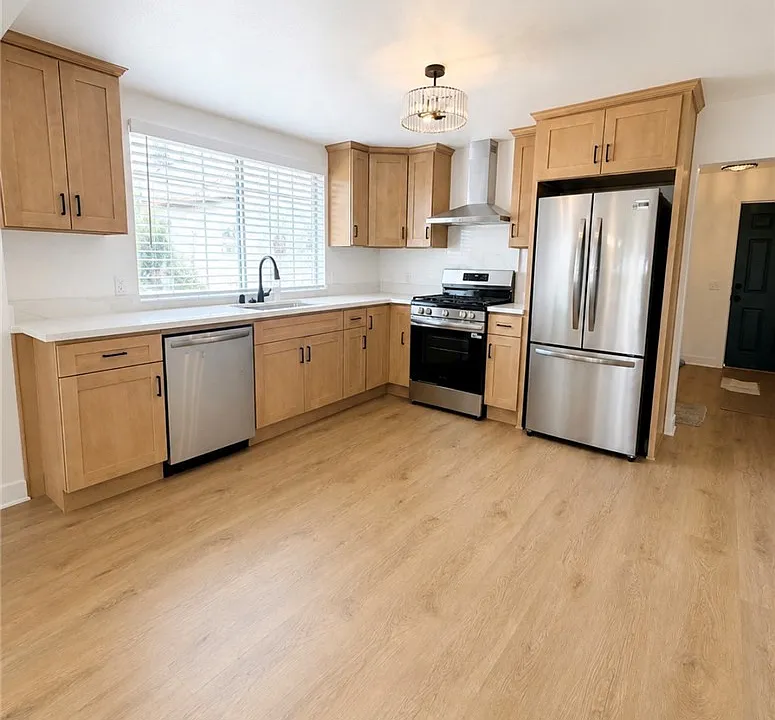 7534 Fern Ave