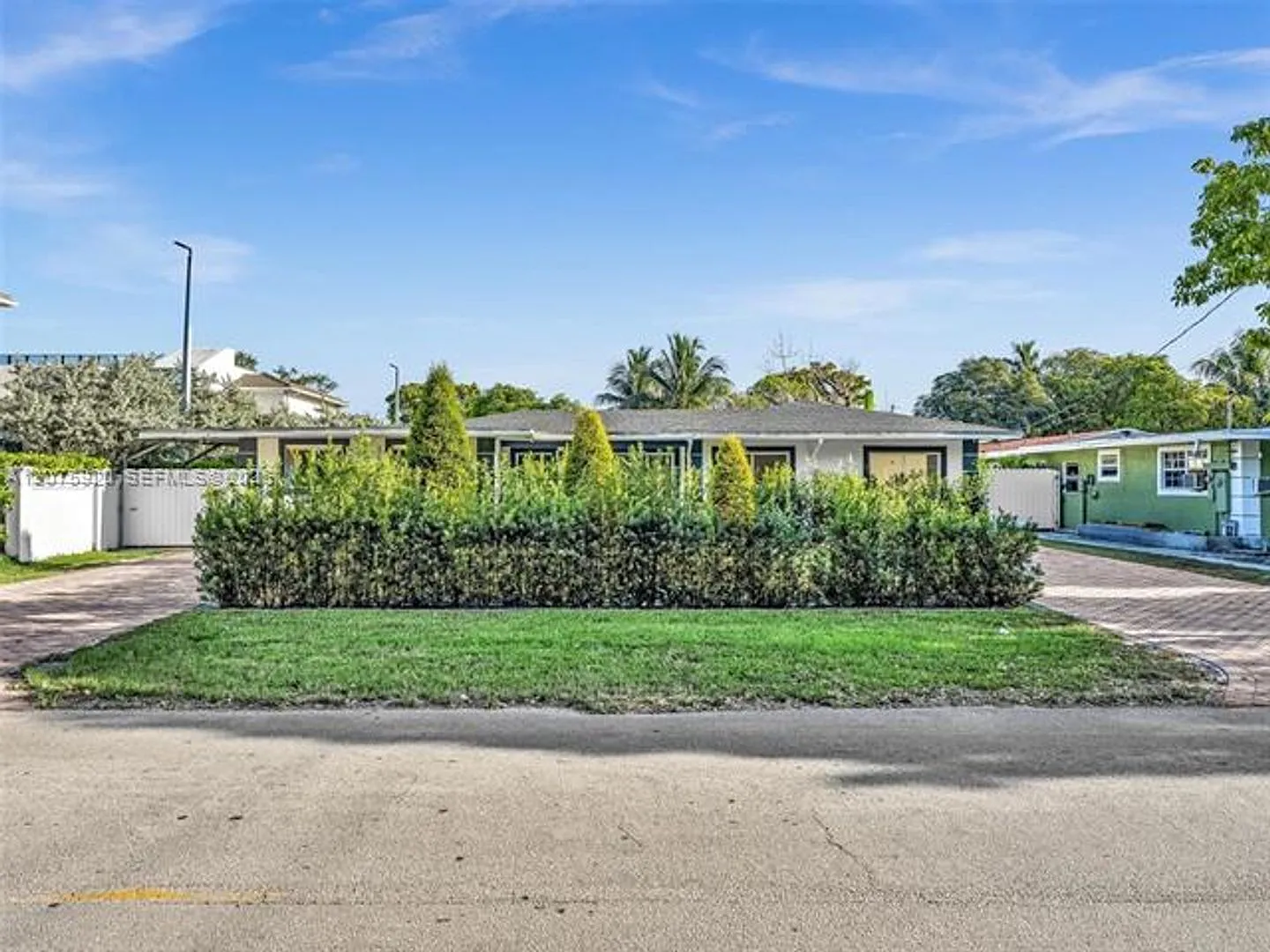 1647 NE 146th St # 1647, Miami, FL 33181 — Photo 4
