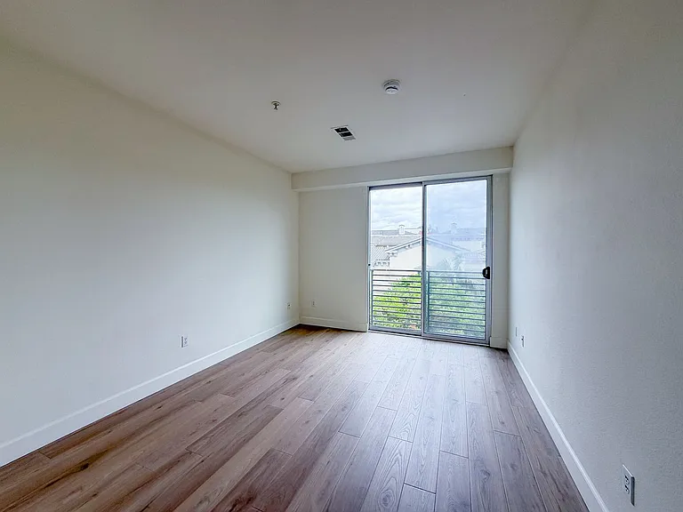 6400 Crescent Park E #407 — Photo 8