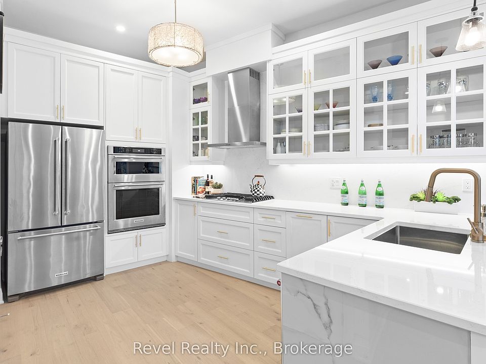 1st image of 99 Louisa St #221