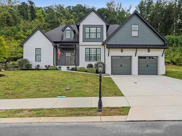 9837 Trestle Cir, Ooltewah, TN 37363