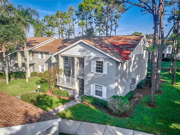 4th image of 1390 Oakhill Dr #205