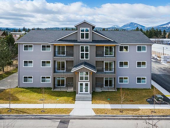 4th image of 424 Olive Ave #302