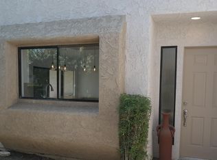 195 Winterhaven Cir, Palm Desert, CA 92260
