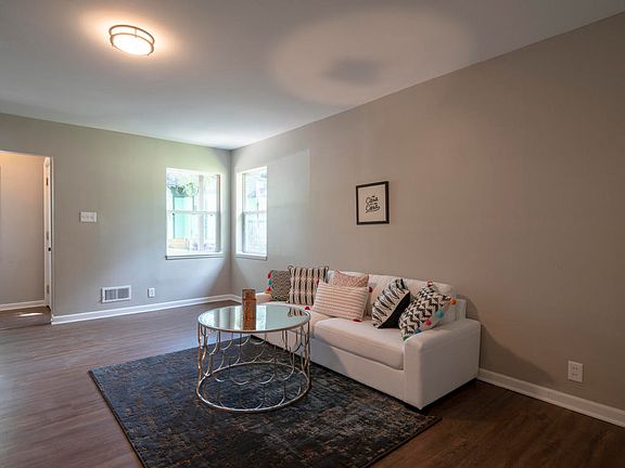4th image of 2336 Horton Ave SE
