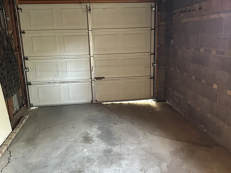 1540 N Forest St — Photo 6