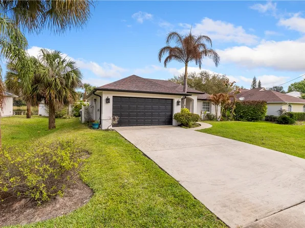 9440 87th St, Vero Beach, FL 32967