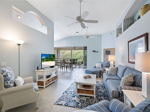 5th image of 25208 Pelican Creek CIR #201