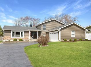 4410 Annette Ave, Crystal Lake, IL