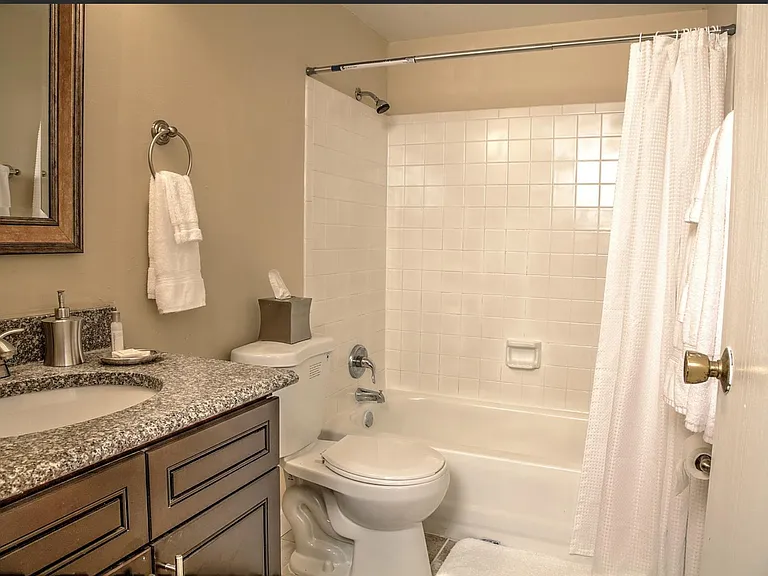 5538 Pershing Ave #209 — Photo 6