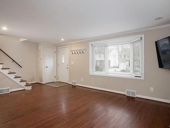 2nd image of 107 Hamilton Dr