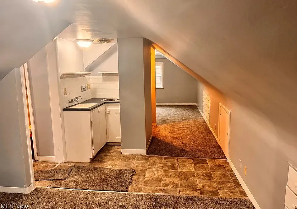 1 bed, 400 sqft, $720 — Photo 3