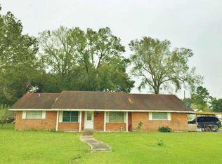 429 W Pne, Winnie, TX 77665