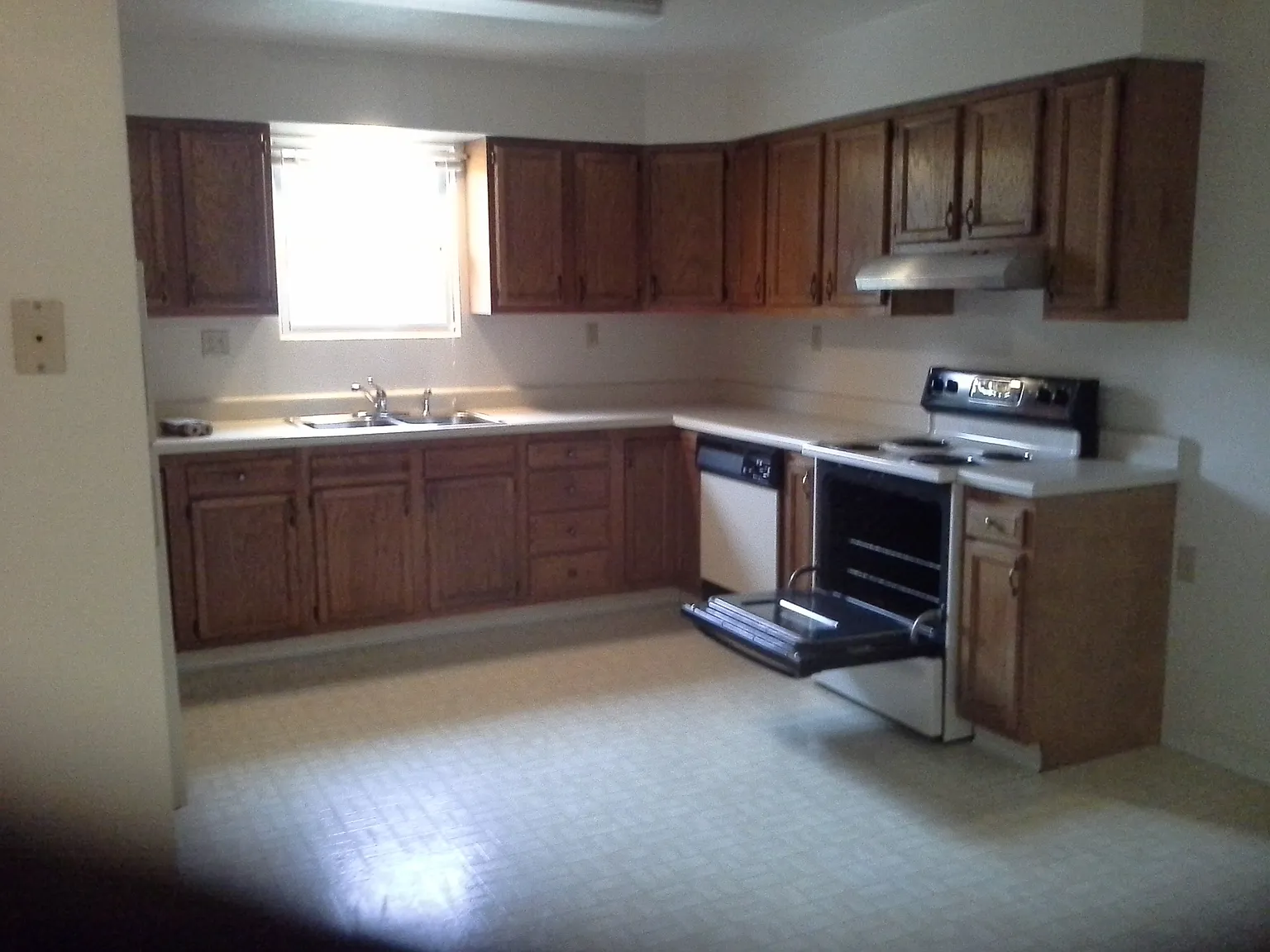 1 bed, 900 sqft, $825 — Photo 4