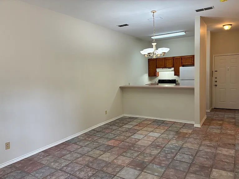 511 Shiloh Dr #14 — Photo 12