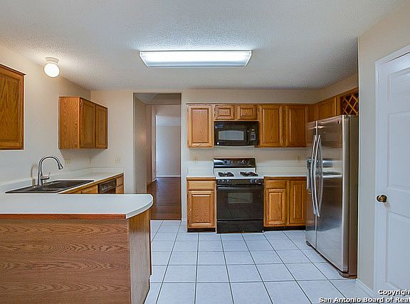 3rd image of 1614 Firwick Dr