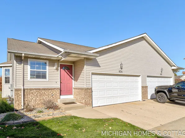 634 Wilshire Ct, Holland, MI 49423
