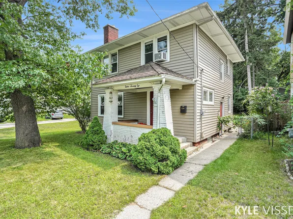 1272 Boston St SE, Grand Rapids, MI 49507