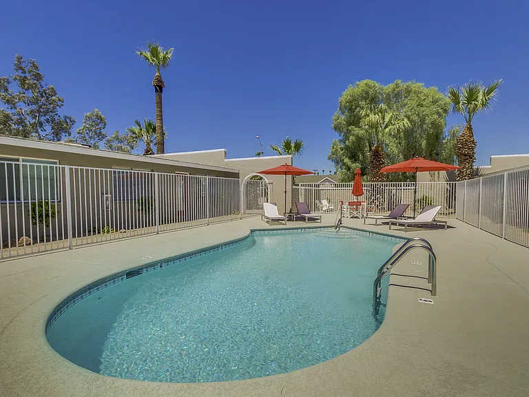 $0 First Month Rent! Remodeled 2 Bed Casita w/ Private Patio, W/D & Pool — Photo 29