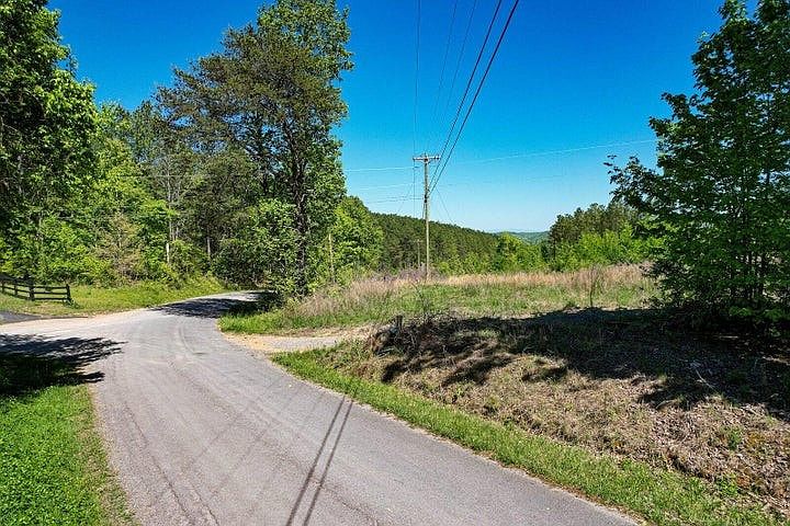 1st image of 2 Sneed Rd
