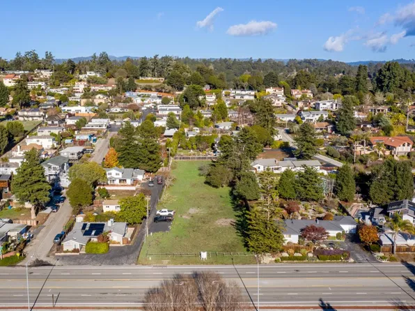7415 Soquel Dr, Aptos, CA 95003