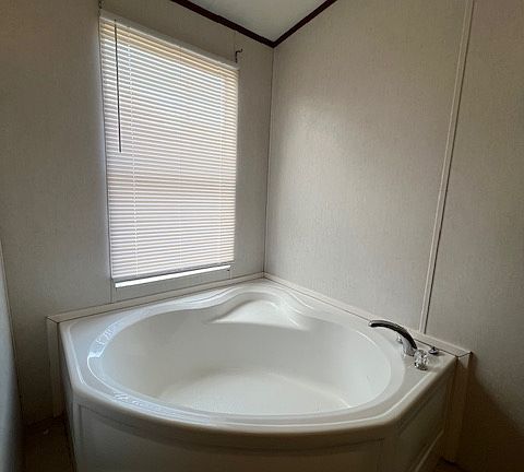 5th image of 56 Willowbrook Ct