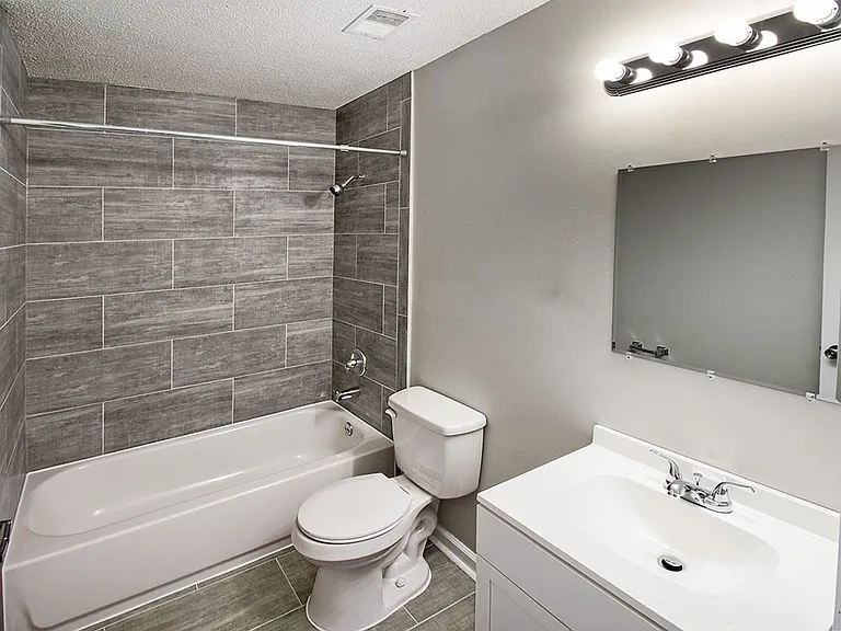 3503 Brockcliff Cv — Photo 11