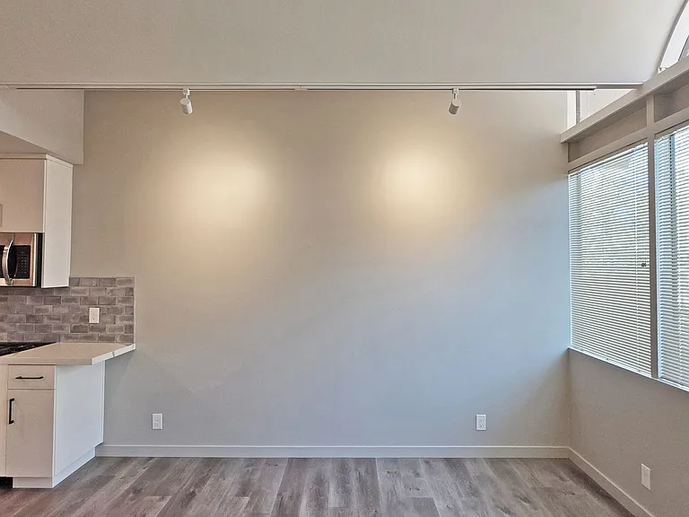 2716 N St #302 — Photo 11