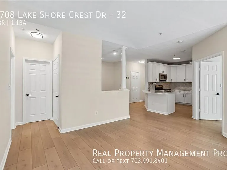1708 Lake Shore Crest Dr #32 — Photo 7