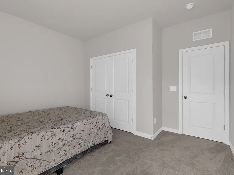 131 Thornton Way — Photo 28