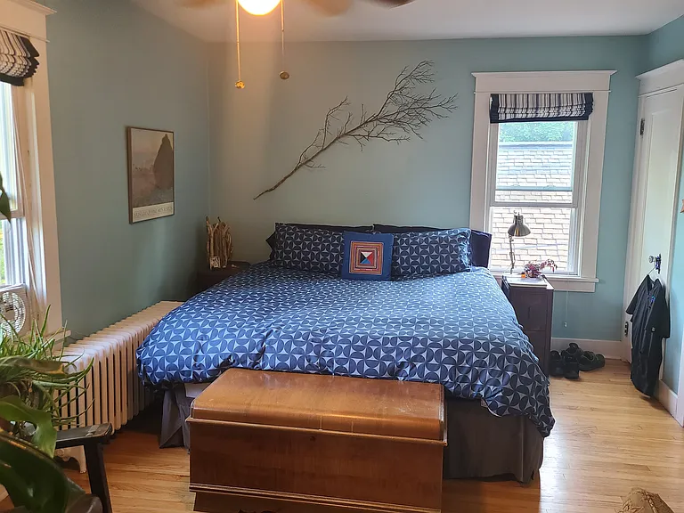 74 Van Schoick Ave — Photo 2