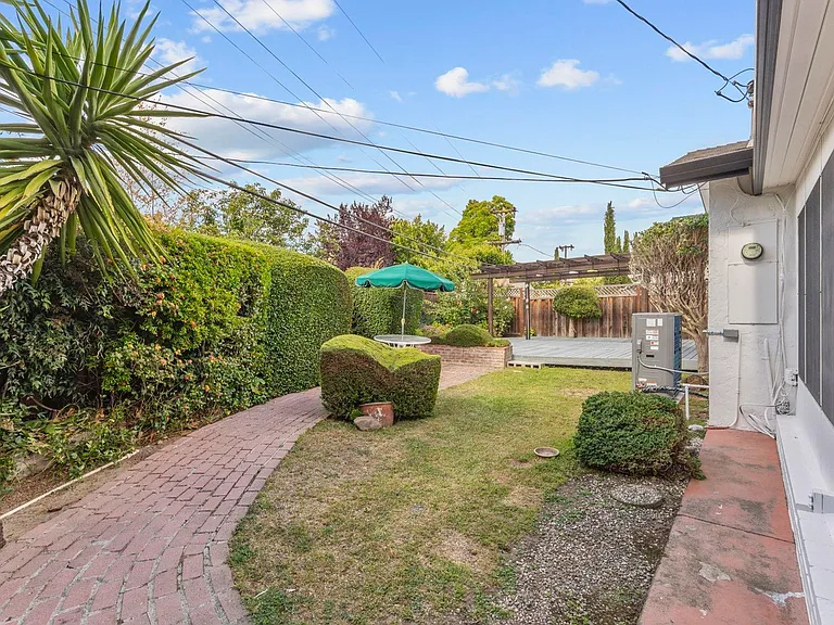 2506 Ardilla Ct — Photo 28