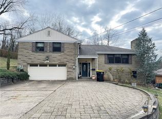 616 Rolling Green Dr, Bethel Park, PA