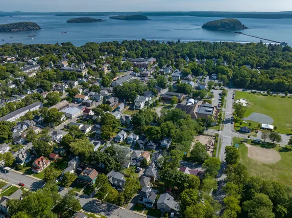 78 Ledgelawn Avenue, Bar Harbor, ME 04609