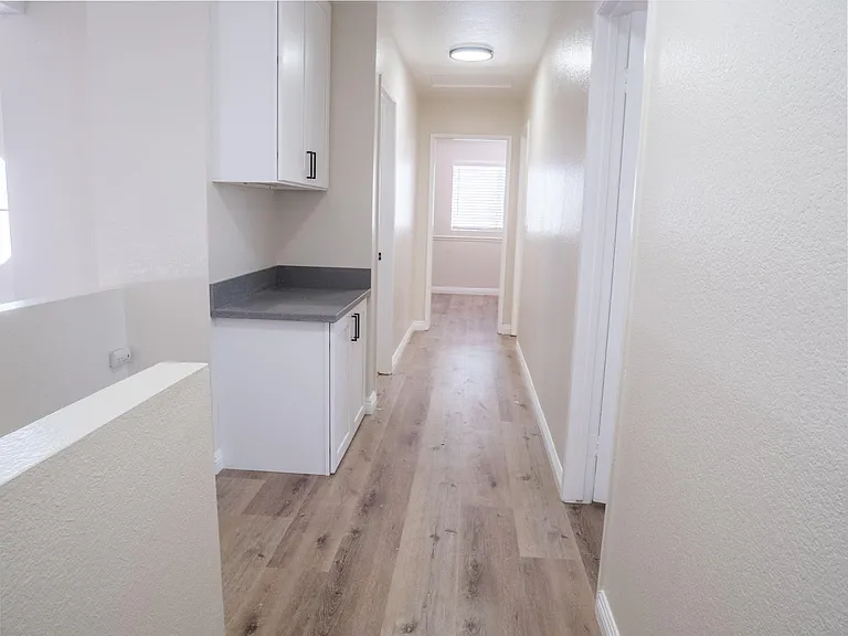 39547 Victoria St — Photo 18