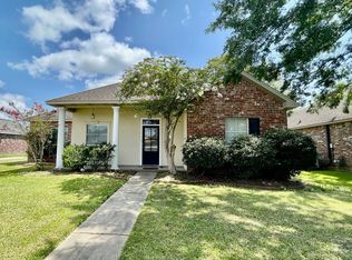 1793 Raven Way Dr, Zachary, LA 70791