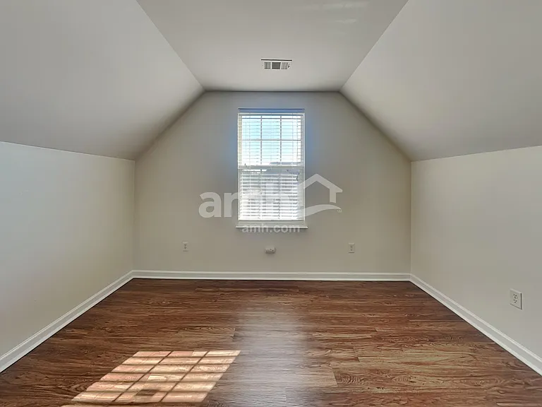 32 Riverbed Dr — Photo 17