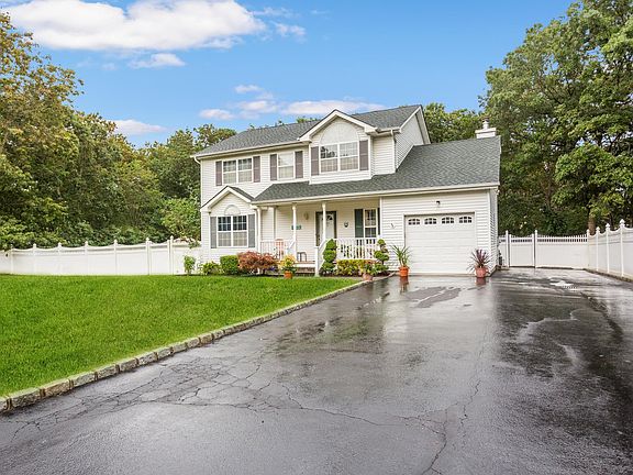 3rd image of 47 Apple Ln