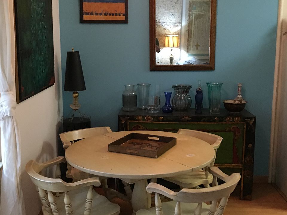 1st image of 884 Park Dr APT 2