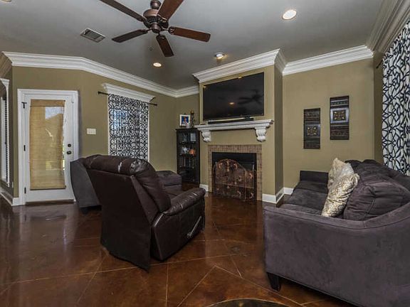 5th image of 115 Old Heritage Ln