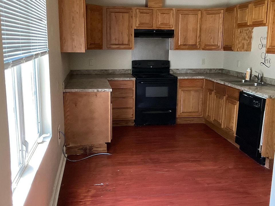 1st image of 808 Julia St