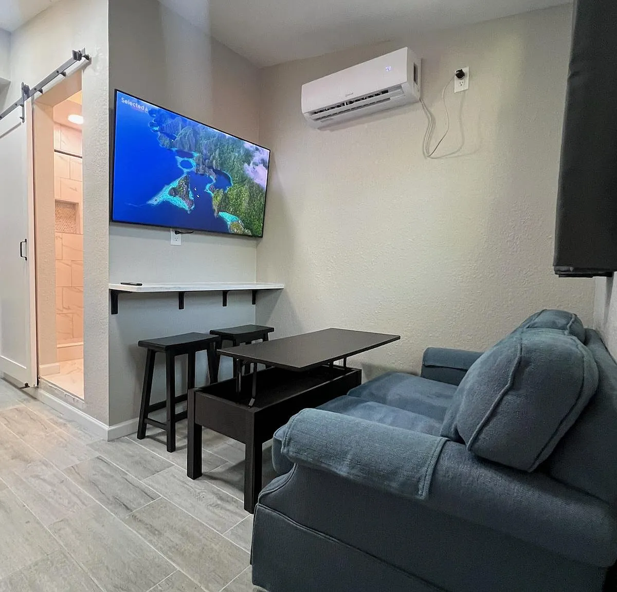 4 bed, 2.0 bath, 1217 sqft, $1,139 — Photo 3