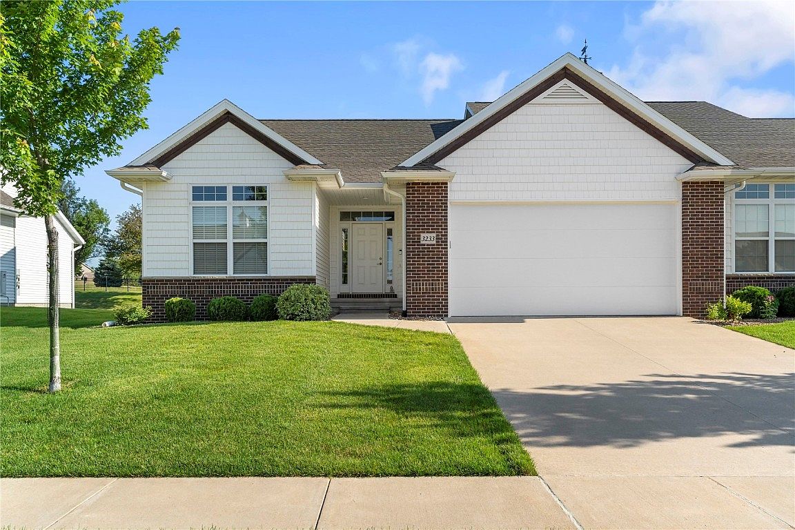 3233 Silver Oak Trl, Marion, IA 52302 Zillow