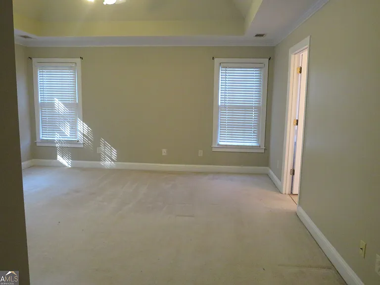 2205 Crescent Walk — Photo 33