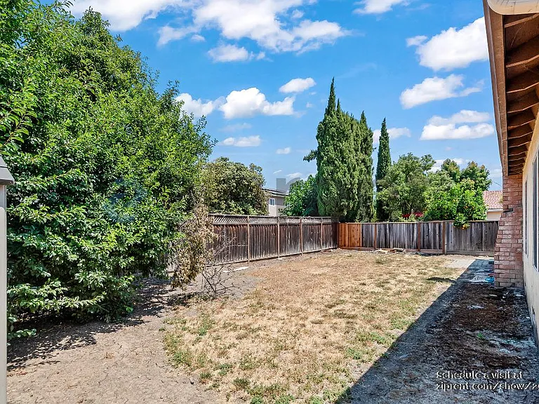 3686 Lightfare Ct — Photo 23