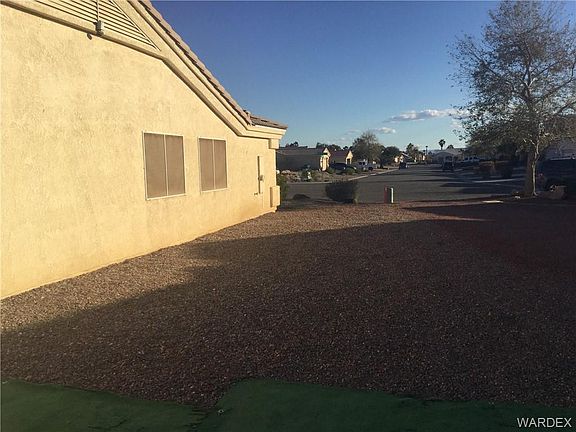 3rd image of 1837 E Club House Way