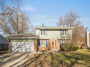 1279 California Ave, Aurora, IL 60506